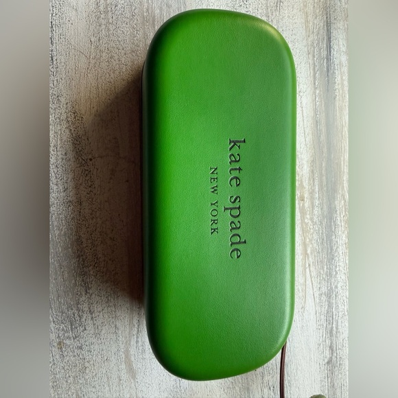 Kate Spade Black Sunglasses new w/out tags - Picture 4 of 4